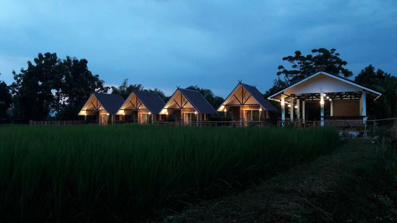 ฮ้างนาตาจันทร์ Villa Pua Exterior photo