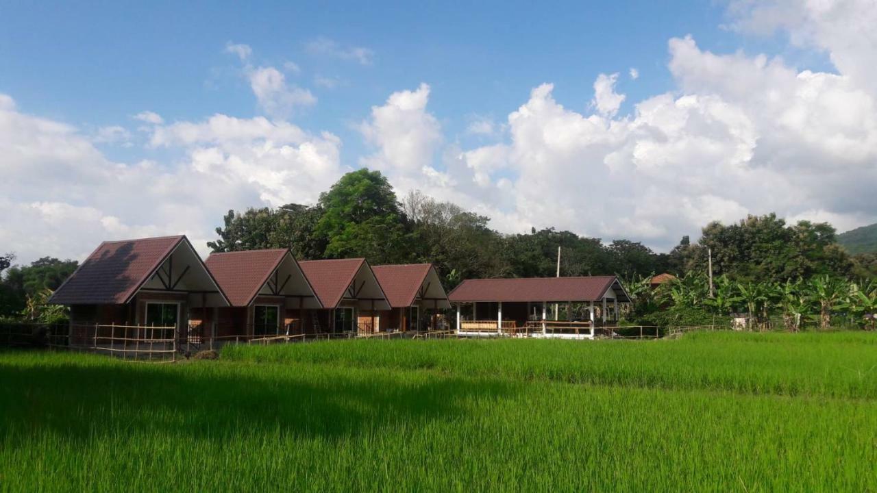 ฮ้างนาตาจันทร์ Villa Pua Exterior photo