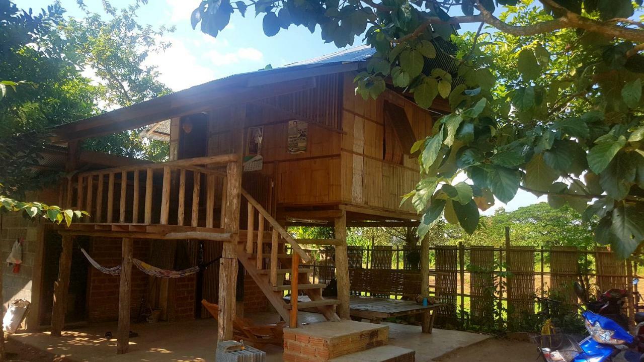 ฮ้างนาตาจันทร์ Villa Pua Exterior photo