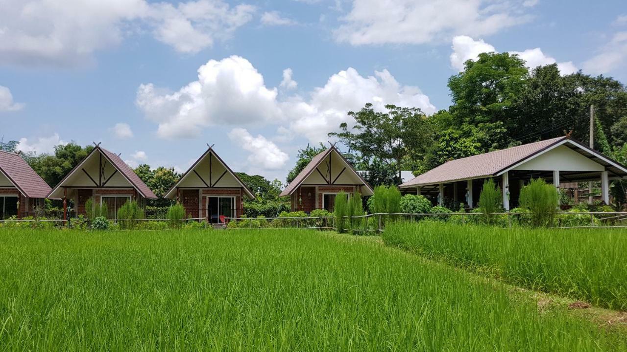 ฮ้างนาตาจันทร์ Villa Pua Exterior photo